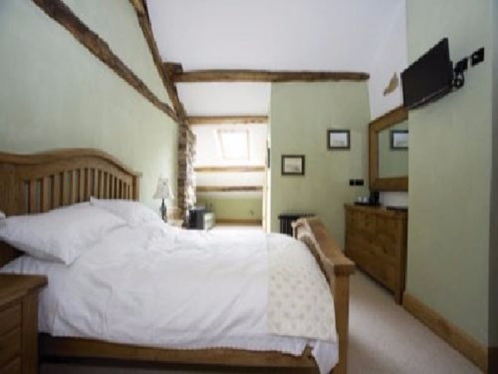 The Wayside And Whisky Barn Hotel Whitbeck Exterior foto