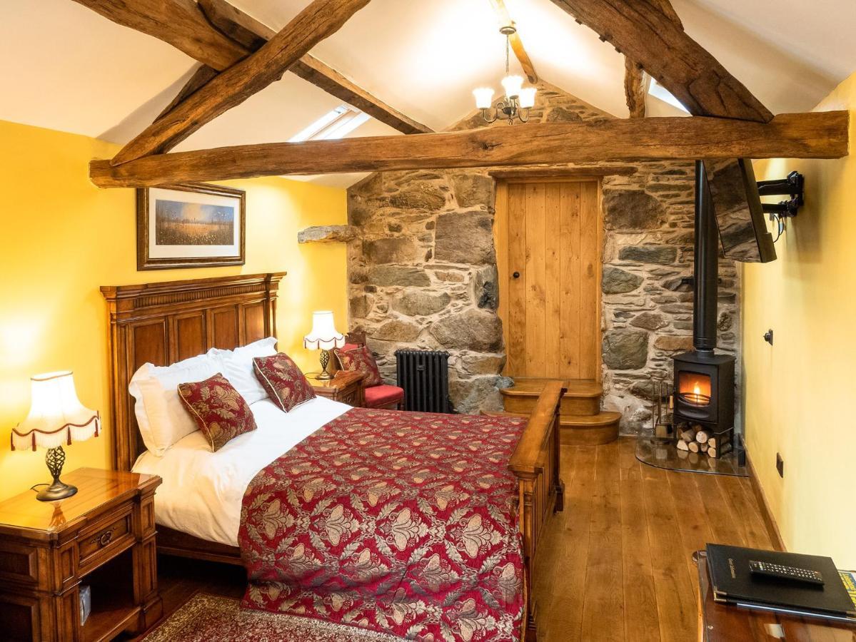 The Wayside And Whisky Barn Hotel Whitbeck Exterior foto